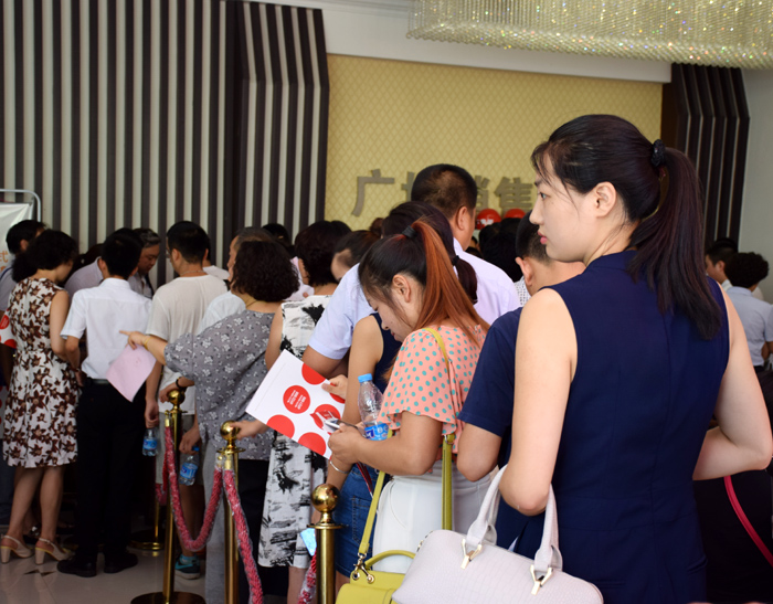 喜報(bào)！捷報(bào)！一經(jīng)推出即成隴南商業(yè)傳奇！