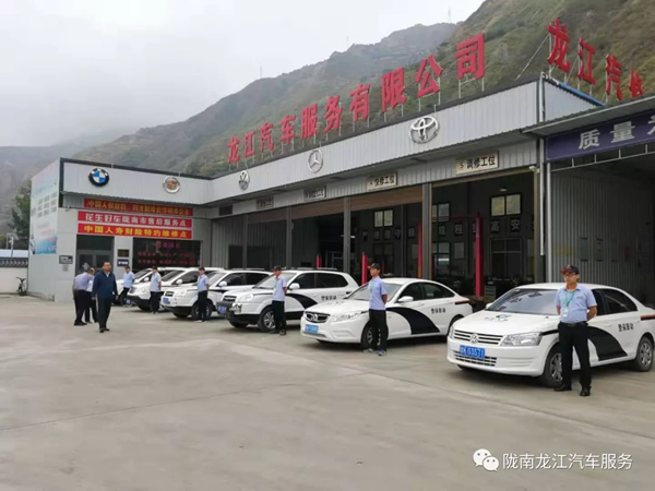 金錘鈑金，銀槍噴漆！龍江汽修值得信賴！