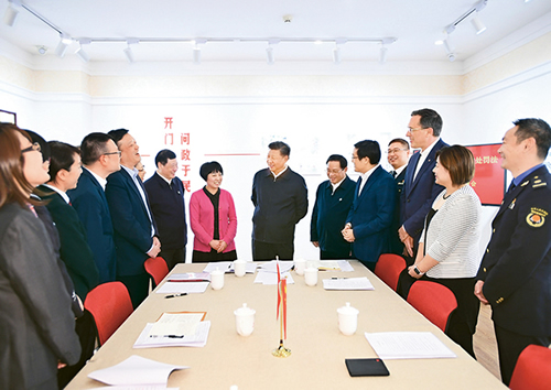 習(xí)近平：堅(jiān)持、完善和發(fā)展中國(guó)特色社會(huì)主義國(guó)家制度 與法律制度